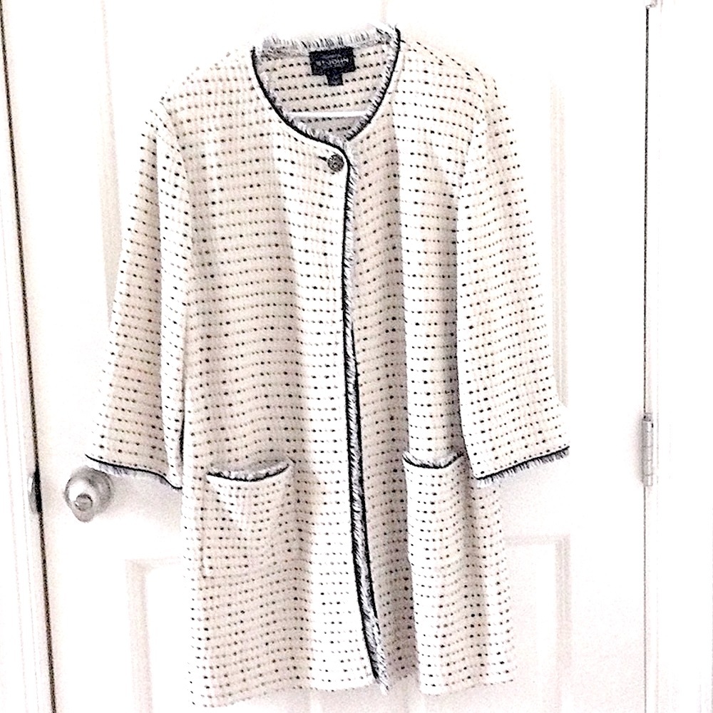 Beautiful St. John tweed topcoat